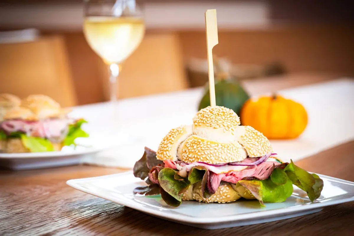 Roastbeef-Burger - Weingut Stadler