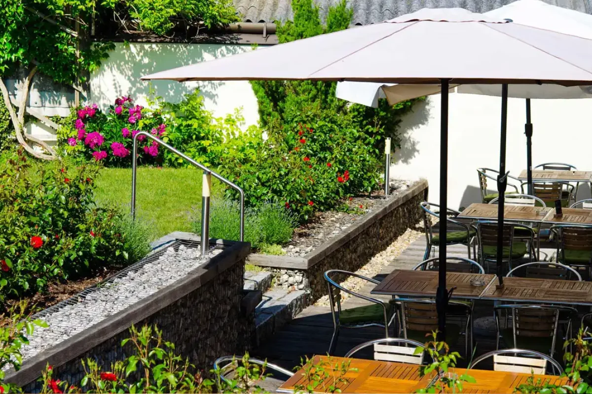Heurigenterrasse - Weingut Stadler